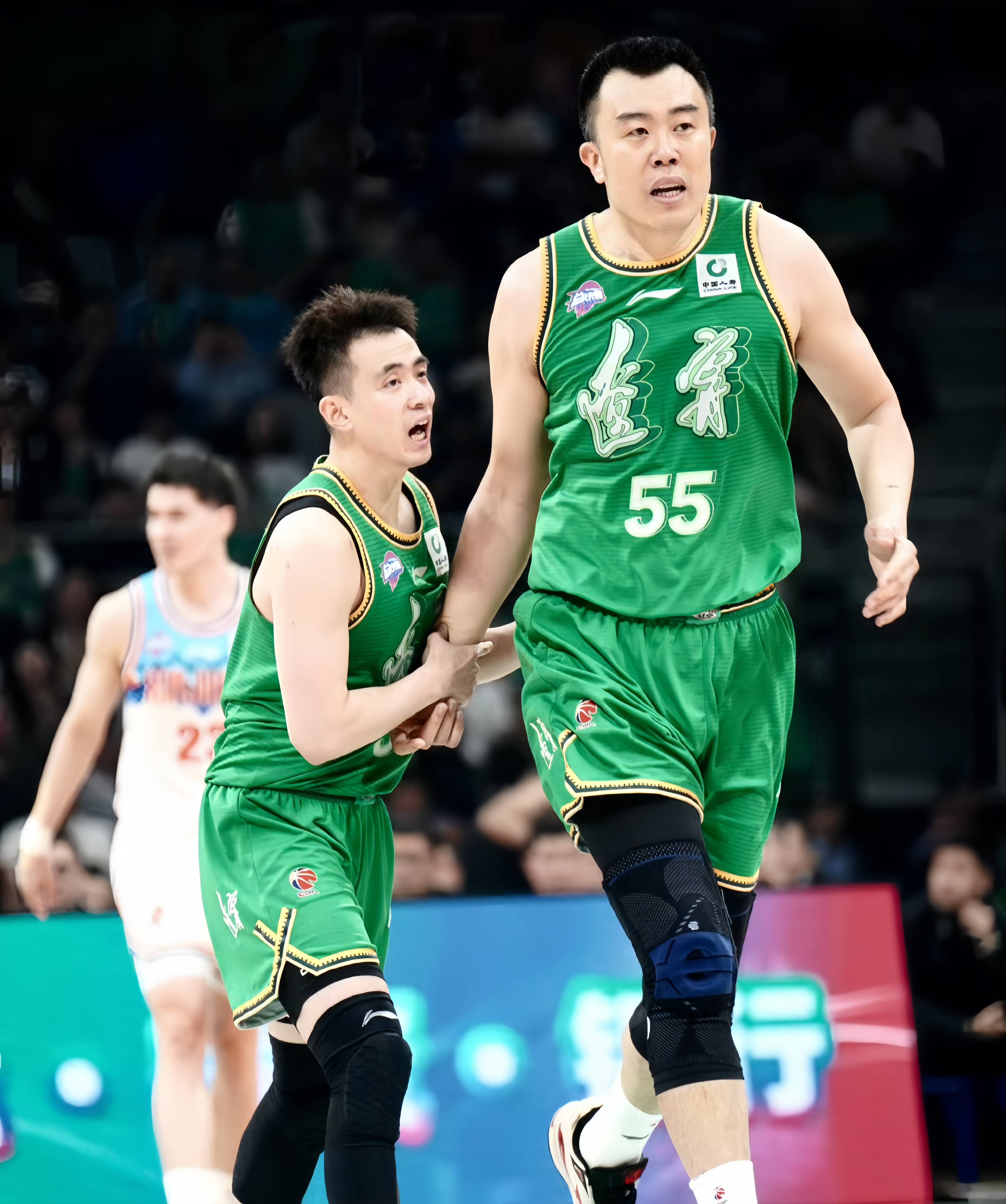 辽宁男篮实力雄厚，对手难以阻挡